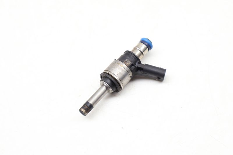 Fuel Injector (HIGH PRESSURE) 06C906036D — Used (SKU 646899)