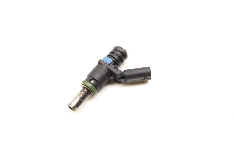 Fuel Injector (LOW PRESSURE) 06E906031 — Used (SKU 607170)