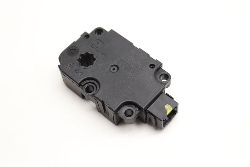 HVAC Flap / Servo Air Motor / Actuator 4M0820511 — Used (SKU 601366)