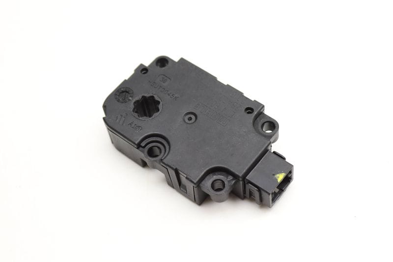HVAC Flap / Servo Air Motor / Actuator 4M0820511 — Used (SKU 601368)