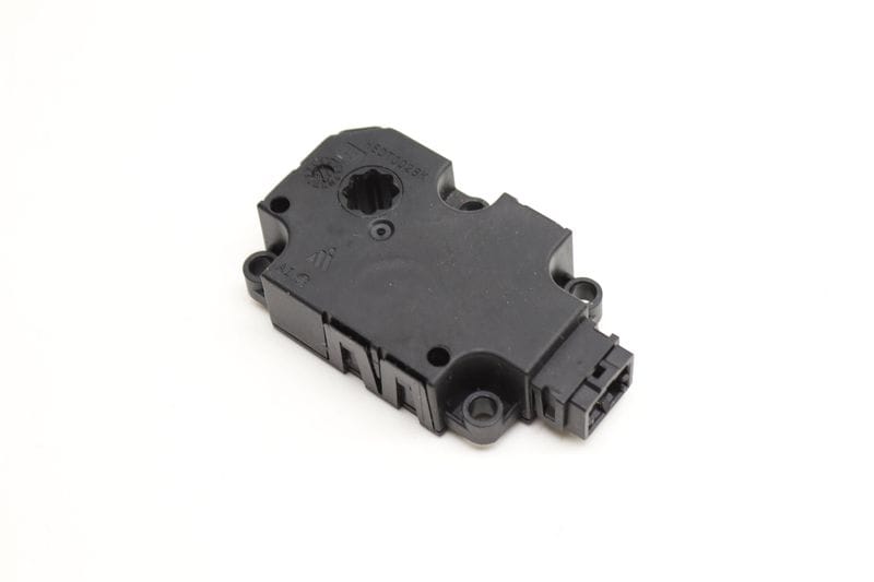 HVAC Flap / Servo Air Motor / Actuator 4M0820511 — Used (SKU 601371)