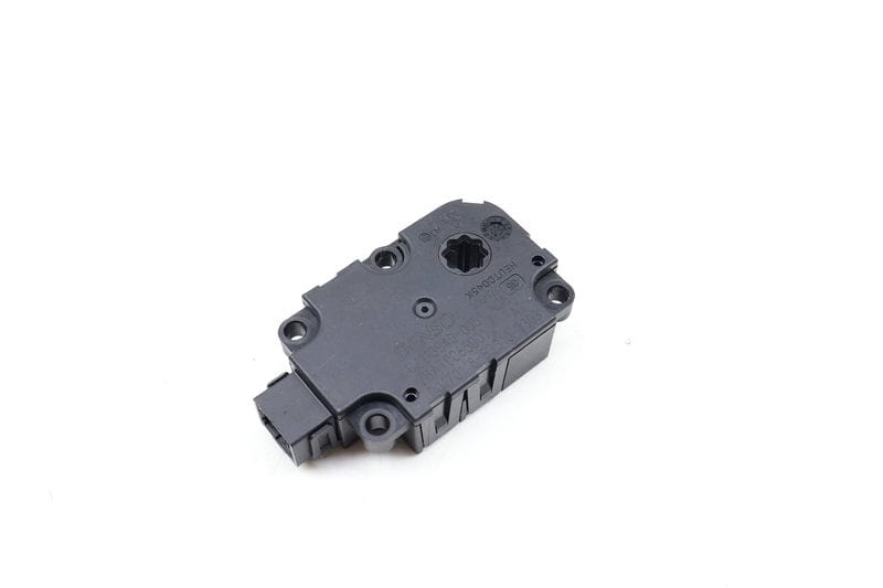 HVAC Flap / Servo Air Motor / Actuator 4M0820511A — Used (SKU 692559)