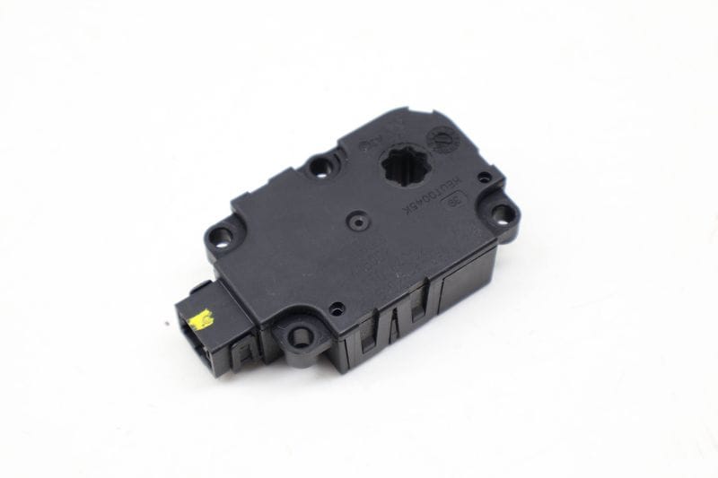 HVAC Flap / Servo Air Motor / Actuator 4M0820511A — Used (SKU 731352)