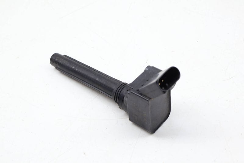 Ignition Coil / Pack 06L905110E — Used (SKU 692651)