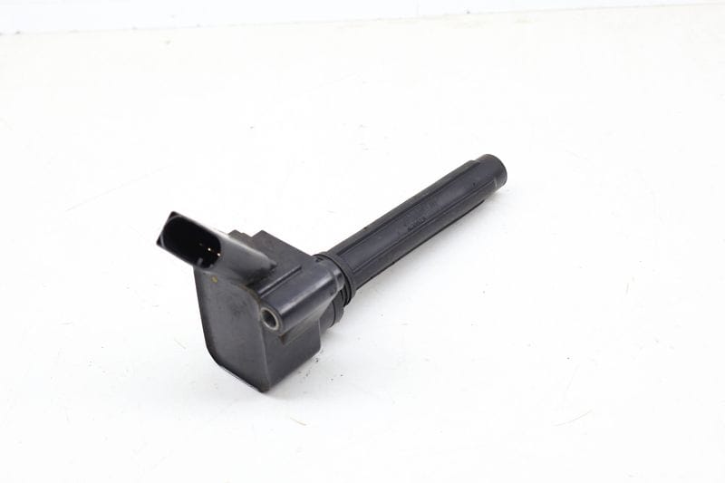 Ignition Coil / Pack 06L905110E — Used (SKU 692652)