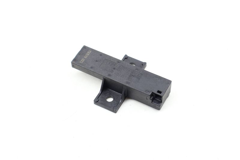 Kessy / Keyless Entry Antenna 4M0907247 — Used (SKU 646881)