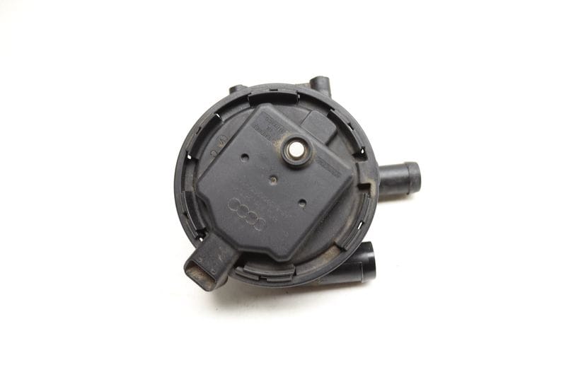 Leak Detection Pump / Pressure Switch 8K0906253K — Used (SKU 550812)