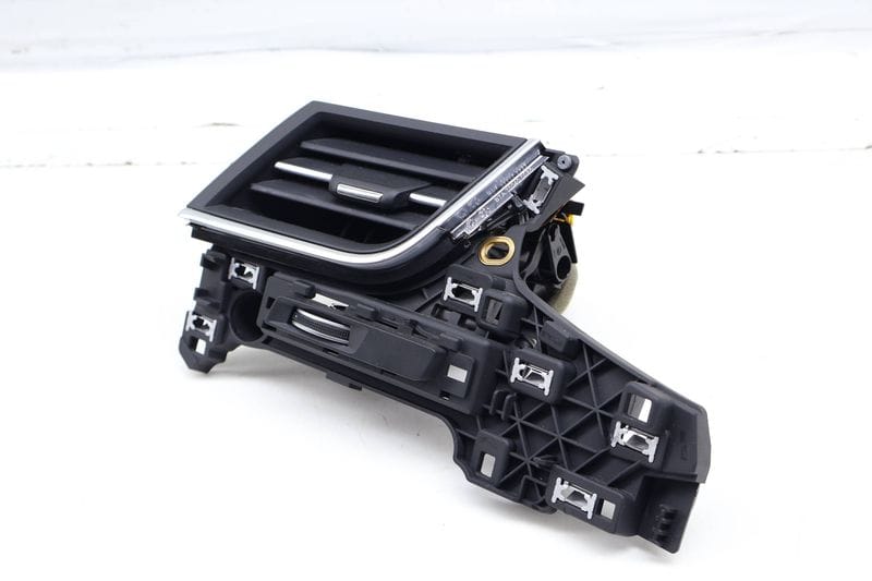 Dash Air Vent 4M1820901AP — Used (SKU 705000)