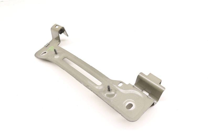 Fender Mount Bracket 4M0821431 — Used (SKU 607200)