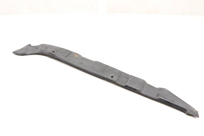 Inner Fender End Plate / Cover 4M0821111 — Used (SKU 532352)
