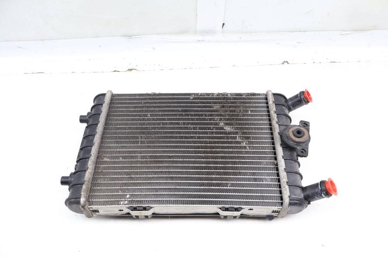 Auxiliary / Secondary Radiator 4M0121212D — Used (SKU 647089)
