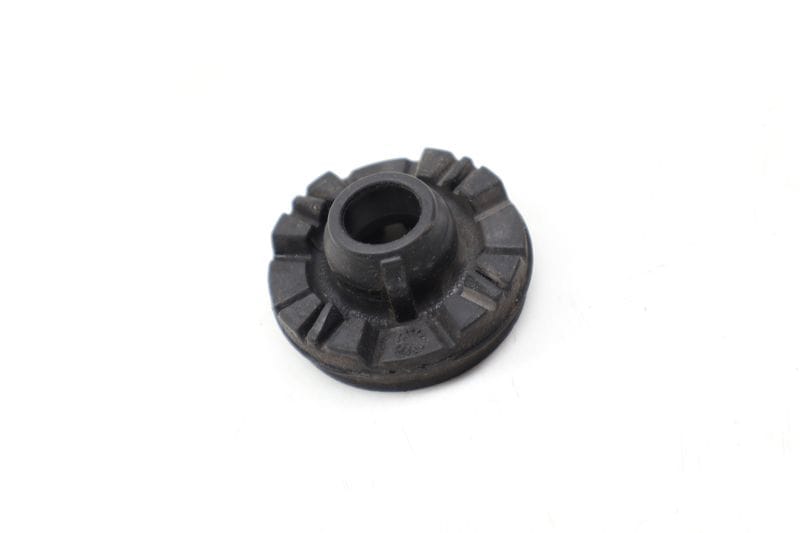 Lower Radiator Rubber Mount 4M0121275A — Used (SKU 731515)