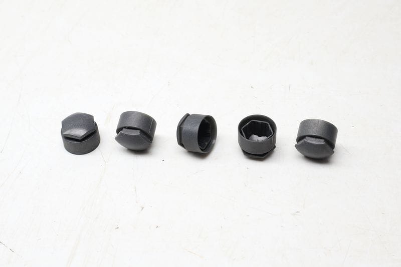 Lug Nut / Bolt Cover / Cap Set (5) 4M0601173 — Used (SKU 692699)