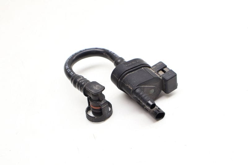Purge Valve w/ Connecting Tube 06E133781J — Used (SKU 704924)