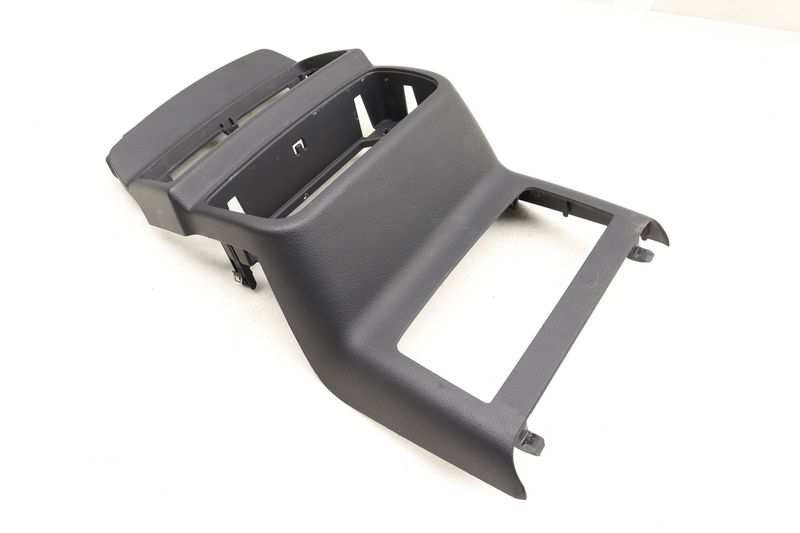 Center Console Air Vent Trim Panel 4M0864147A — Used (SKU 532226)