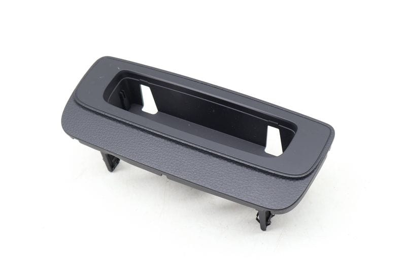 Center Console Climate Control Trim / Bezel 4M0863289 — Used (SKU 646846)