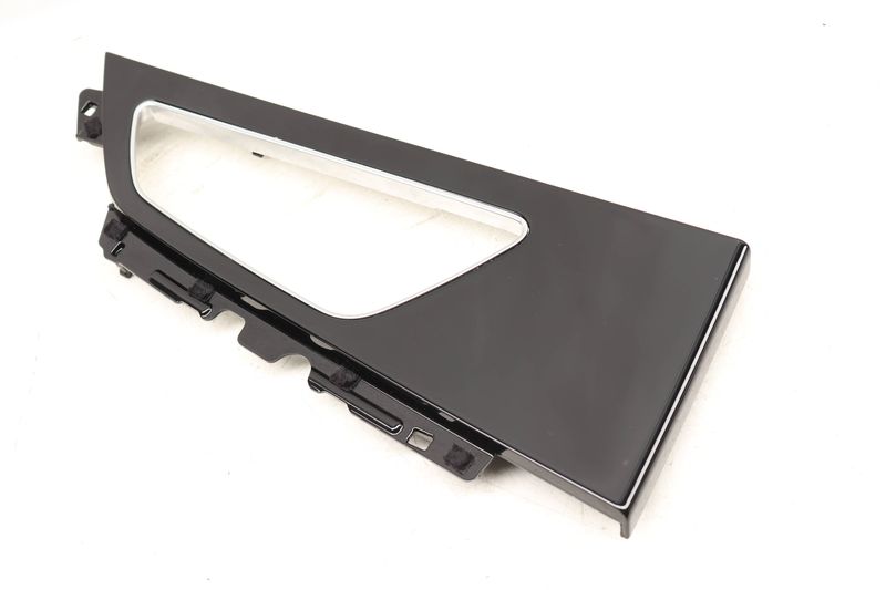 Door Panel Trim 4M0867469D — Used (SKU 532317)