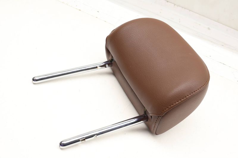 Headrest / Head Rest (2ND ROW) 4M0883901J — Used (SKU 705044)
