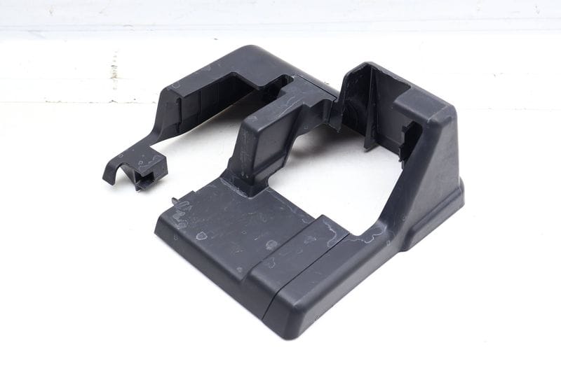 2ND Row Inner Seat Rail Cover / Trim (FRONT) 4M0883690A — Used (SKU 705119)