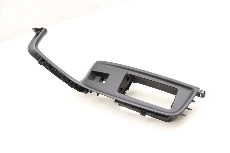 Door Panel Switch Trim / Bezel 4M0959522 — Used (SKU 532186)