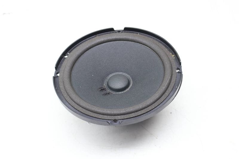 Subwoofer / Bass Box Speaker 4M0035621A — Used (SKU 692805)