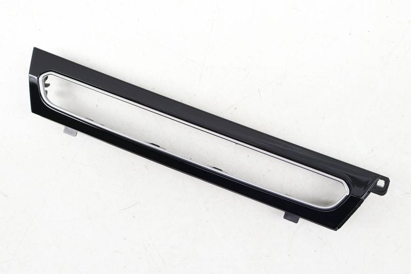 Center Dash Multi Switch Trim 4M1853240 — Used (SKU 647010)