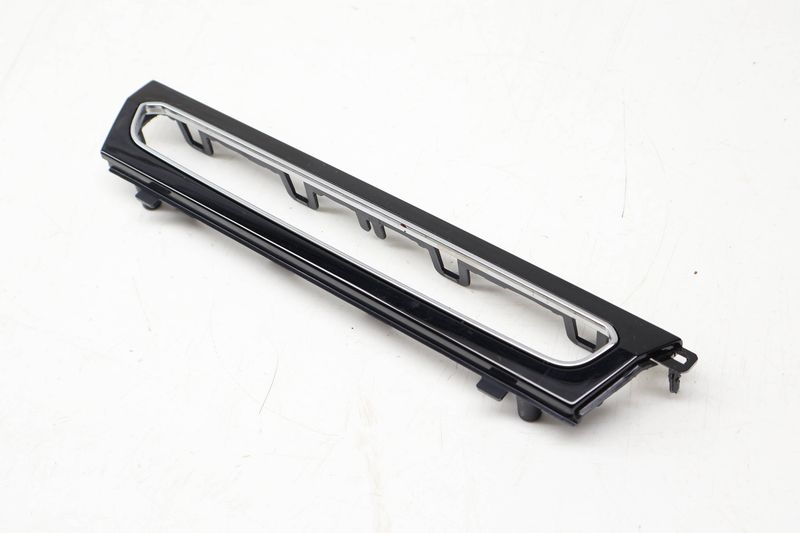 Center Dash Multi Switch Trim 4M1853240 — Used (SKU 731435)