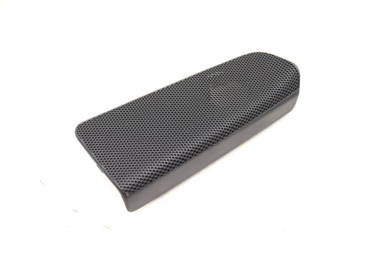 Lower B Pillar Speaker Grille 4M0867240 — Used (SKU 550412)