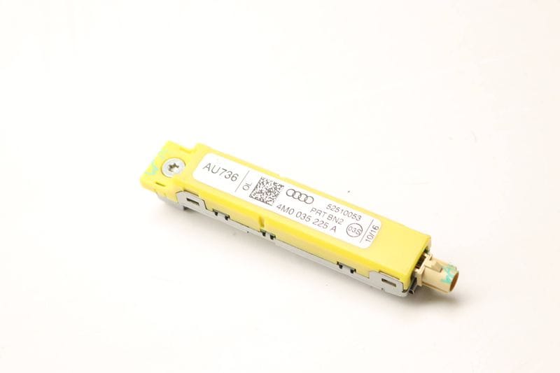 Upper Antenna Booster 4M0035225A — Used (SKU 607138)