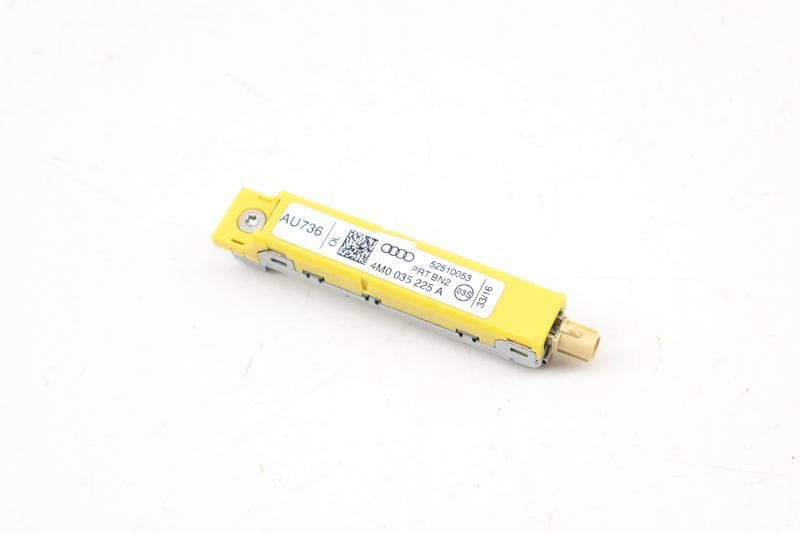 Upper Antenna Booster 4M0035225A — Used (SKU 704811)