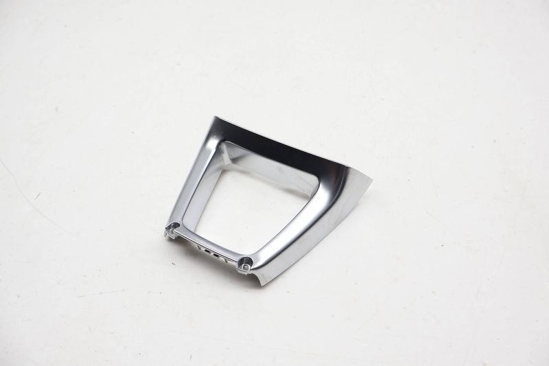 Steering Wheel Trim 4M0419689C — Used (SKU 731640)