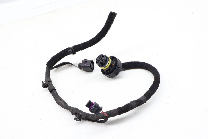 Transmission Wiring Harness / Pigtail — Used (SKU 692930)