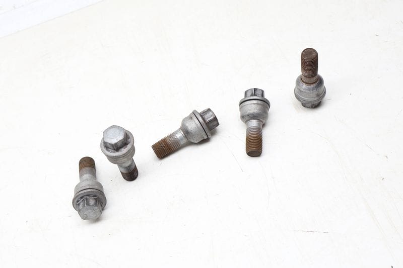 Wheel Bolt / Lug Nut Set (5) 8R0601295 — Used (SKU 692695)