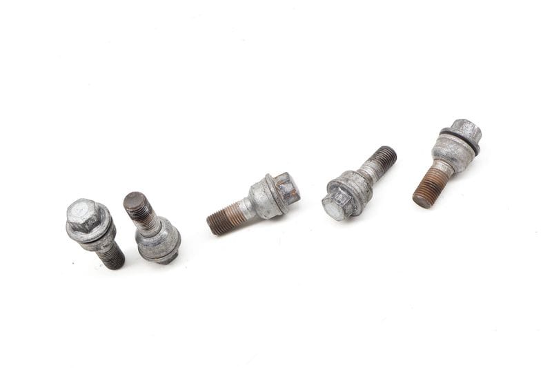 Wheel Bolt / Lug Nut Set (5) 8R0601295 — Used (SKU 731538)