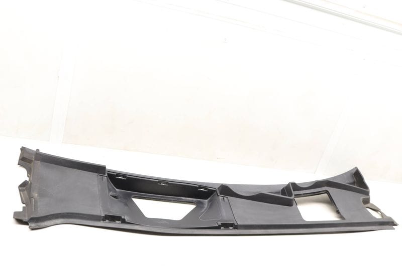 Windshield Cowl / Rain Tray 4M1819403D — Used (SKU 532546)