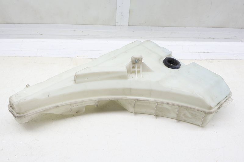 Windshield Washer Tank / Reservoir 4M0955453H — Used (SKU 692861)