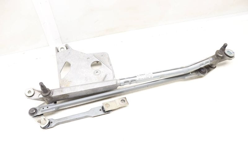 Windshield Wiper Transmission / Bracket 4M1955023B — Used (SKU 550728)