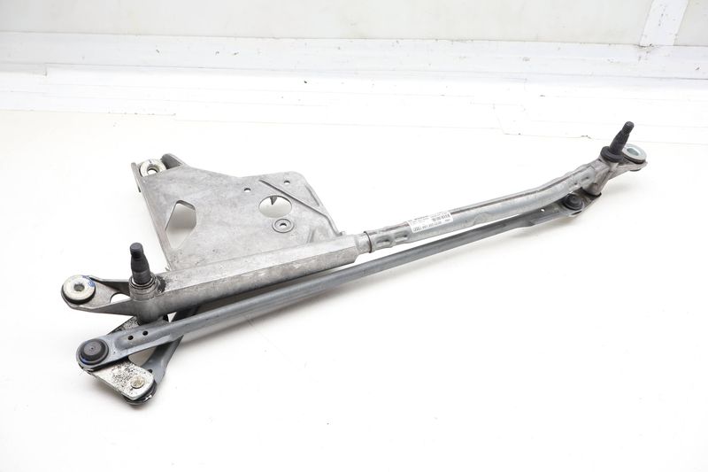 Windshield Wiper Transmission / Bracket 4M1955023B — Used (SKU 731667)