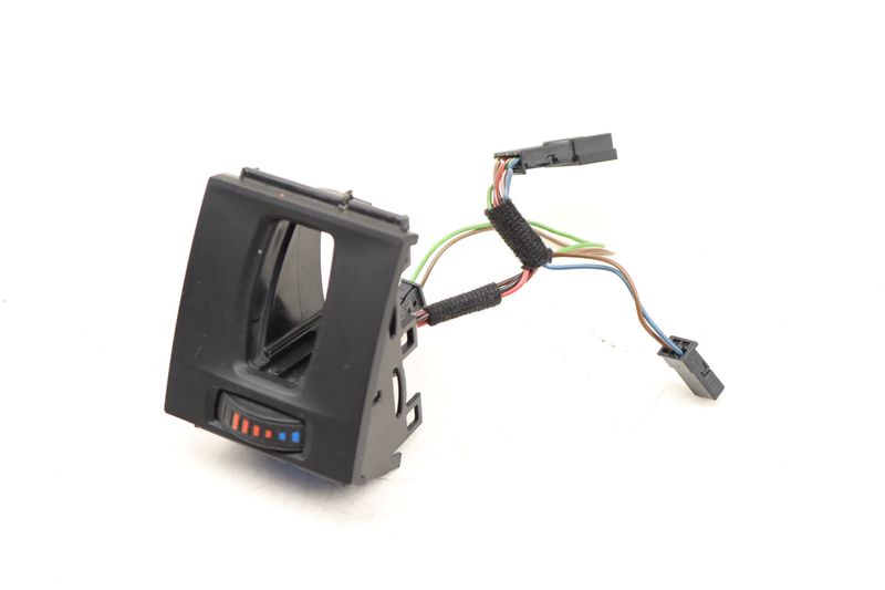 Center Dash Air Vent Dial 64229710260 — Used (SKU 498853)
