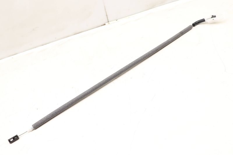 Interior Door Handle Release / Bowden Cable 51217259827 — Used (SKU 498895)