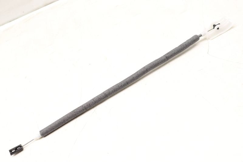 Interior Door Handle Release / Bowden Cable 51227259837 — Used (SKU 498896)