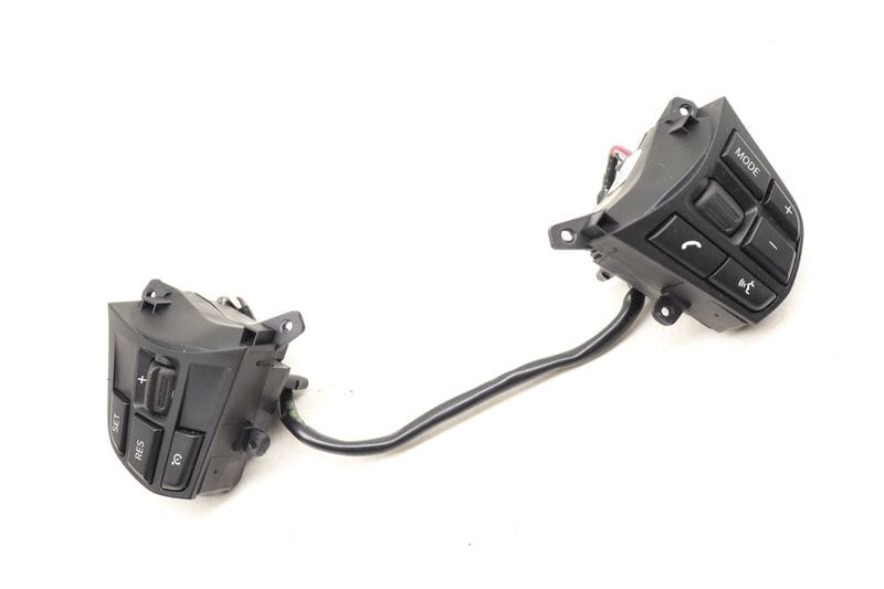 Steering Wheel Control Switch Set 61319261861 — Used (SKU 498851)