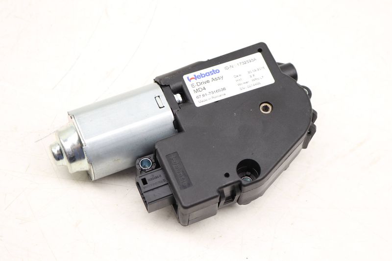 Sunroof / Sun Roof Motor 67617316536 — Used (SKU 498783)