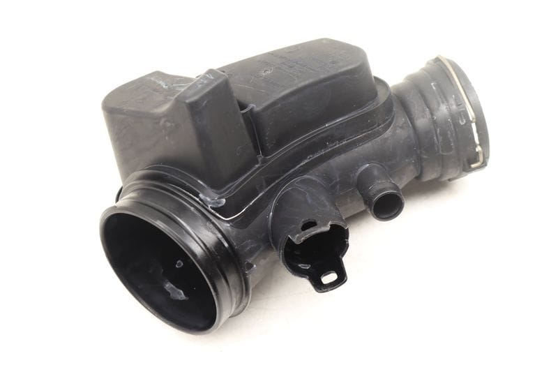 Air Intake Duct 13718601681 — Used (SKU 539851)