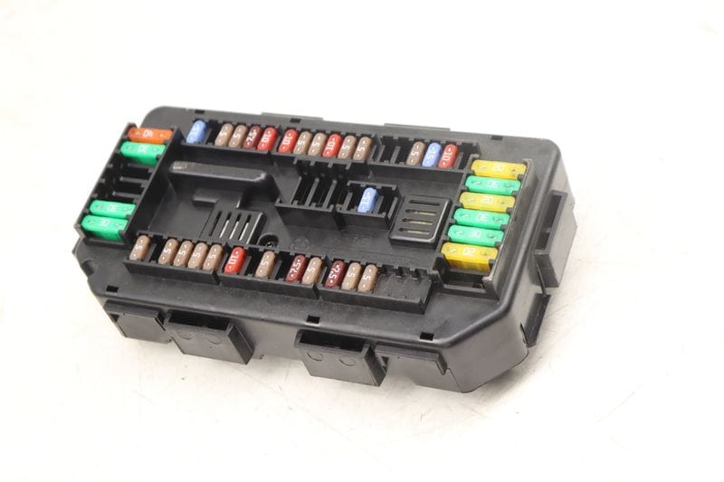Power Distribution / Fuse Box 61149389068 — Used (SKU 539811)