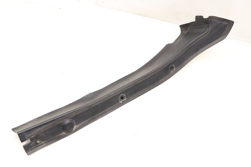 Hood / Fender Seal Panel 51767264273 — Used (SKU 539610)
