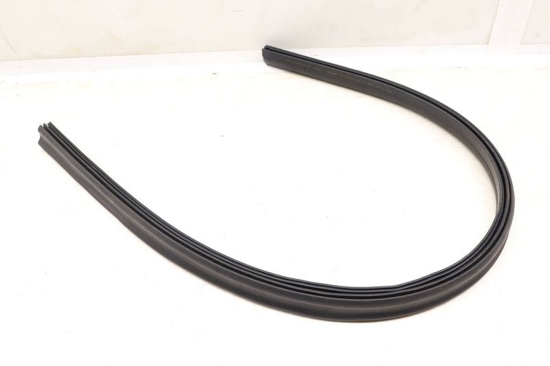 Deck / Shelf Seal 51477240785 — Used (SKU 539603)
