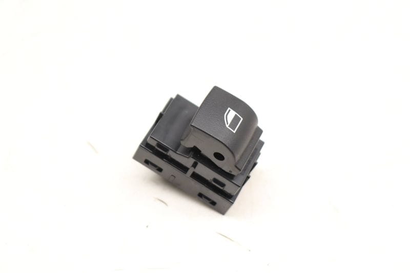 Window Switch 61319361936 — Used (SKU 539531)