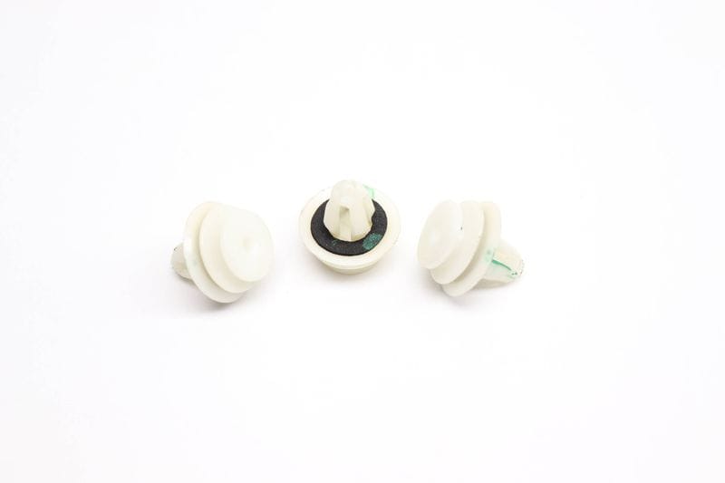 Door Panel Clip Set (3) 07147145753 — Used (SKU 546202)