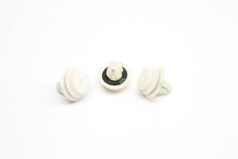 Door Panel Clip Set (3) 07147145753 — Used (SKU 546203)